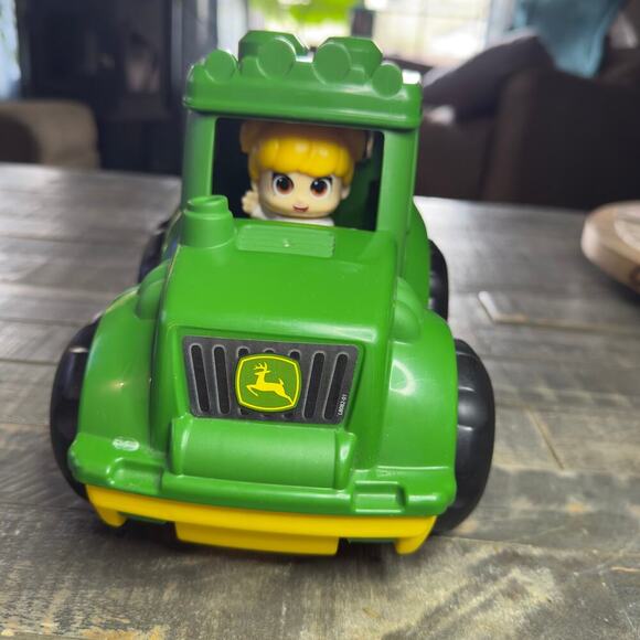 Mega Bloks Big Blocks John Deere Lil' Tractor First Builders - Picture 1 of 7